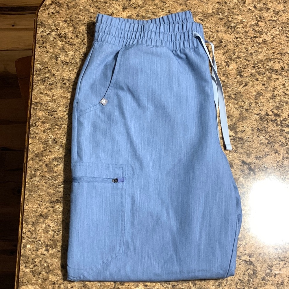 FIGS High Rise joggers